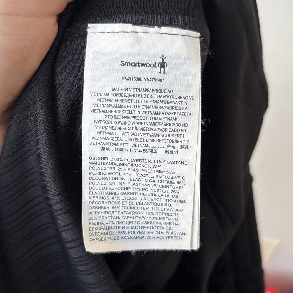 NWOT SmartWool Women's Active Lined Skirt black size XS preppy with shorts - Picture 7 of 8
